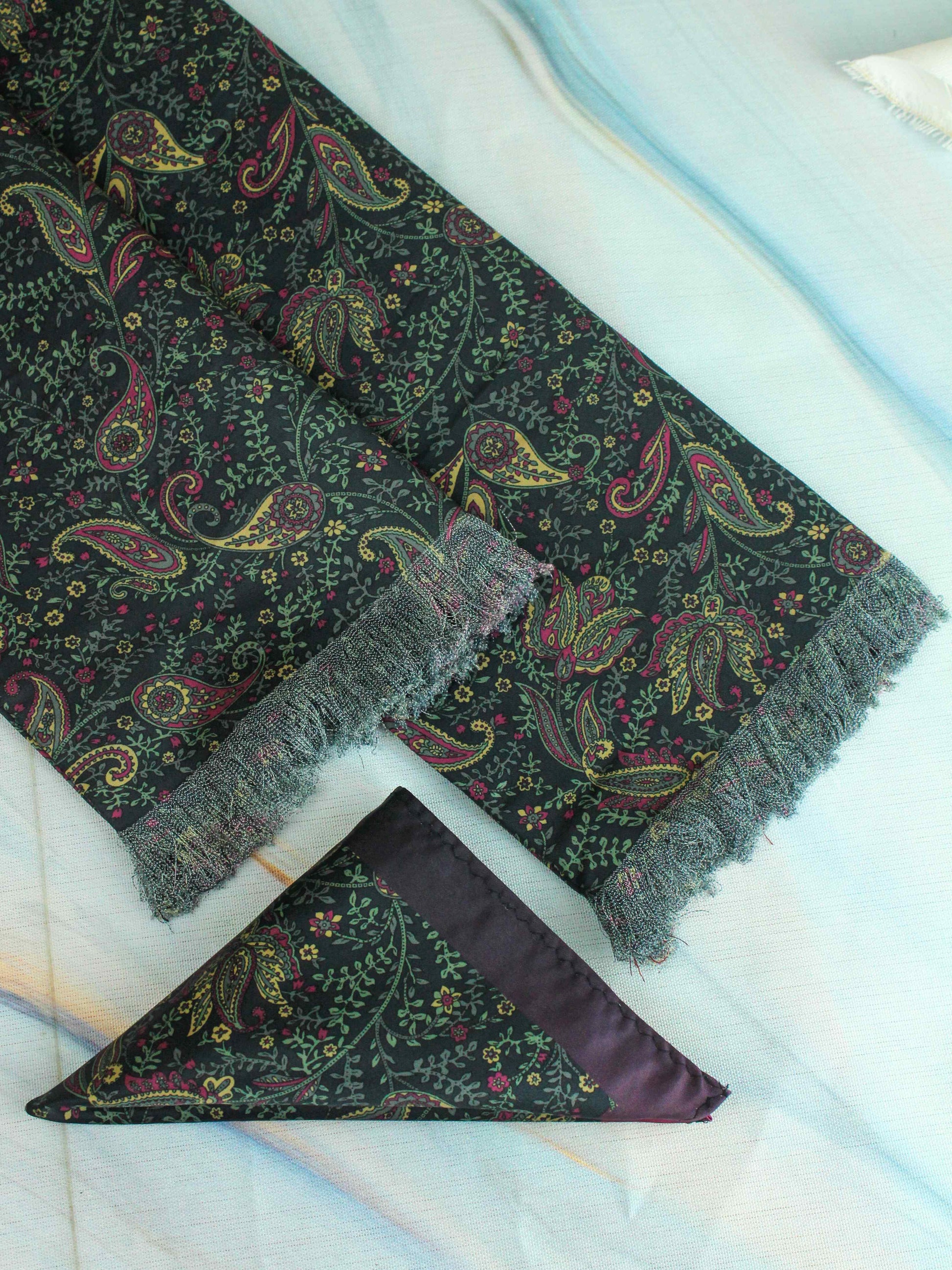 Men Stole & Pocket Square Set - TOSSIDO