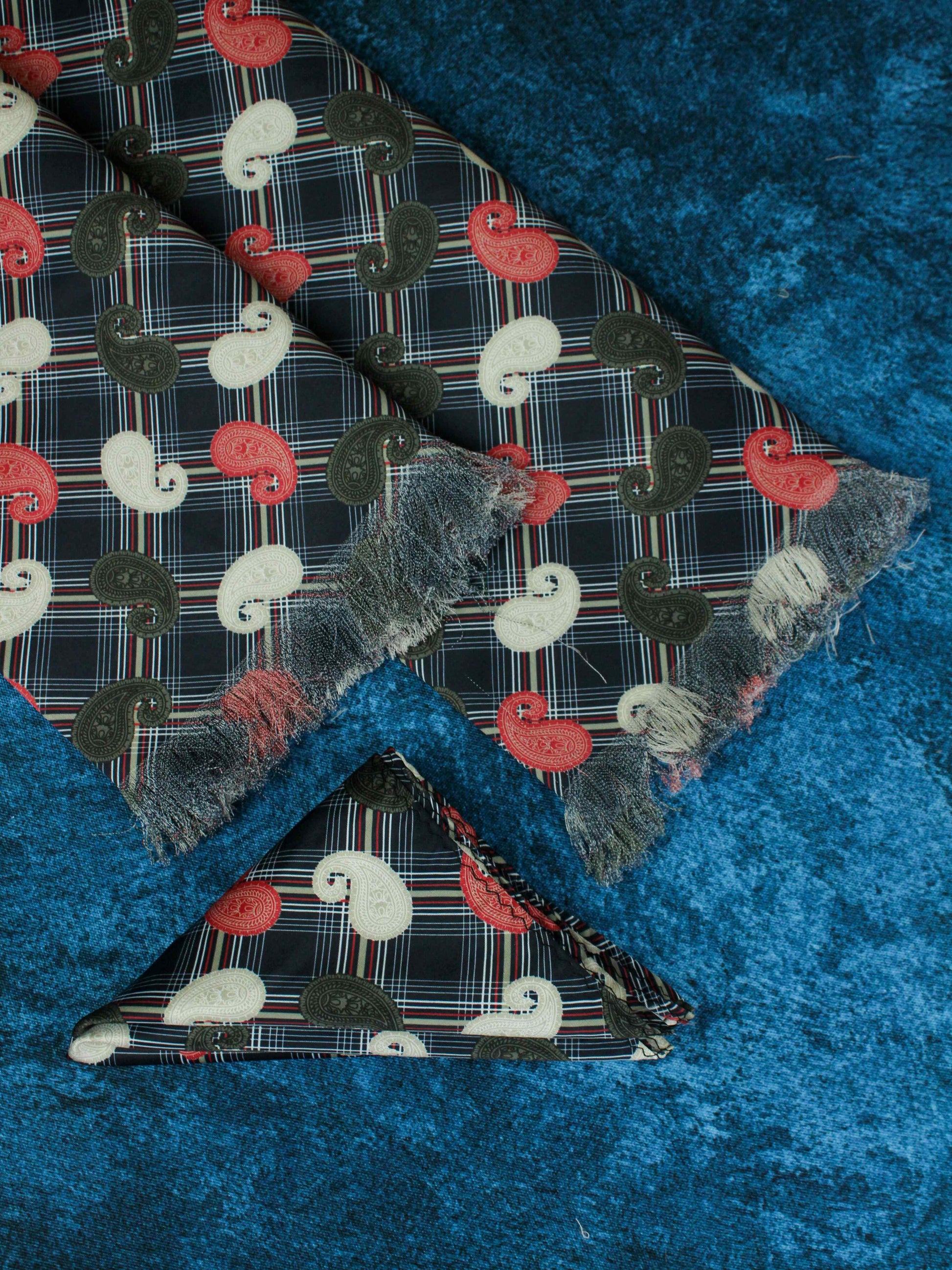 Men Stole & Pocket Square Set - TOSSIDO